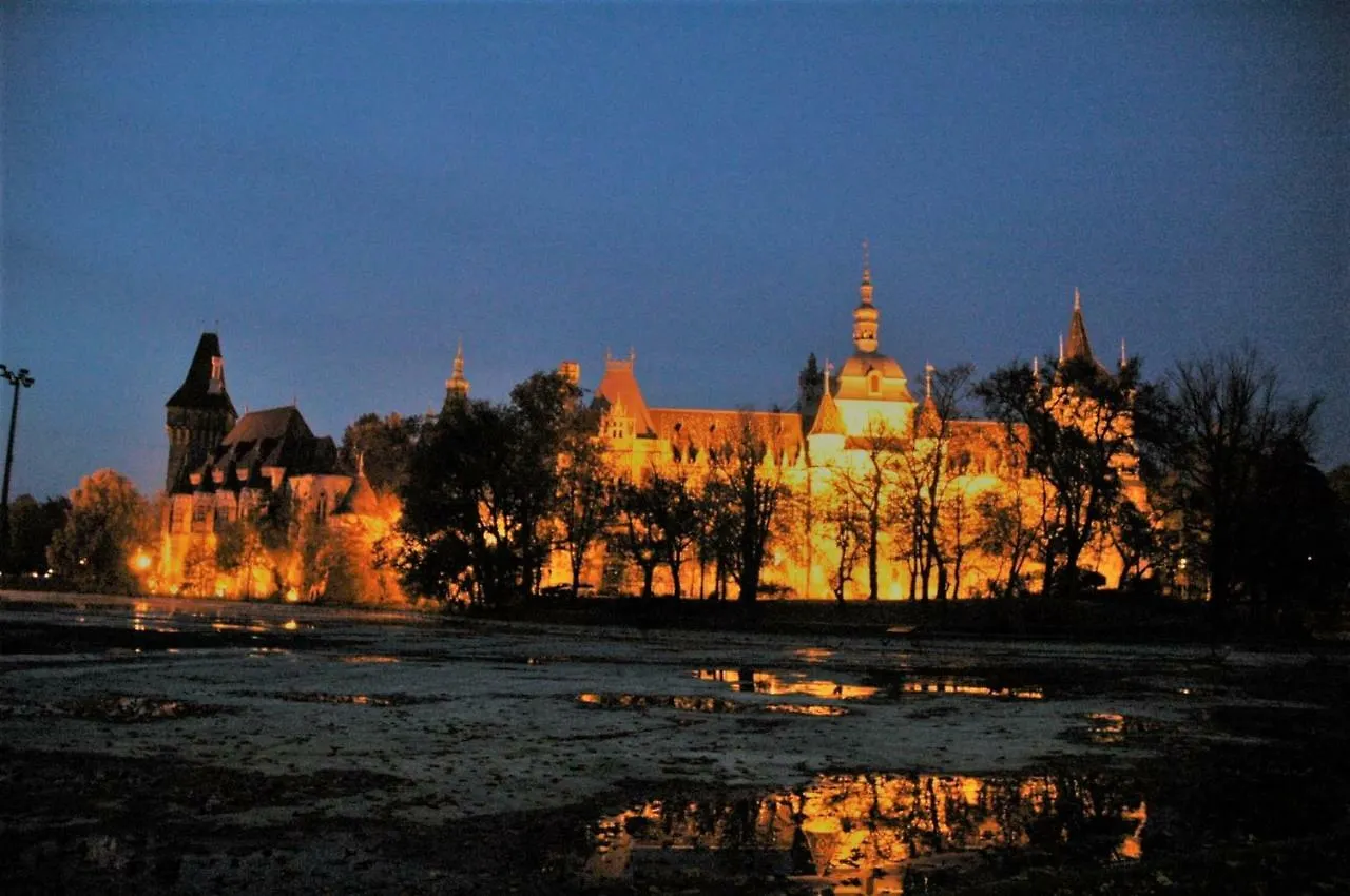 Lägenhet Diamond Residence - Castle Muranyi Budapest Ungern